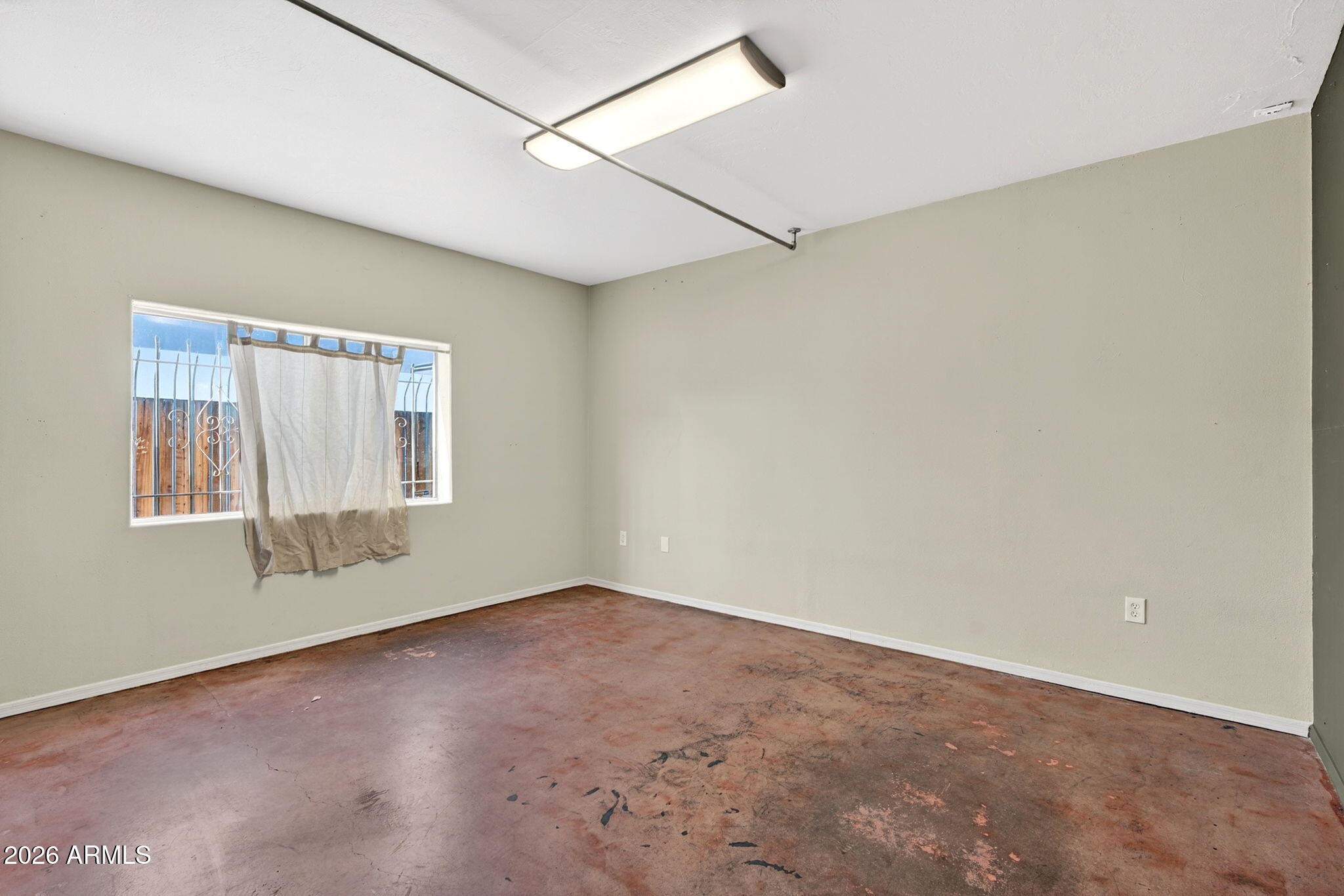 THOMAS PLACE - Commercial Lease