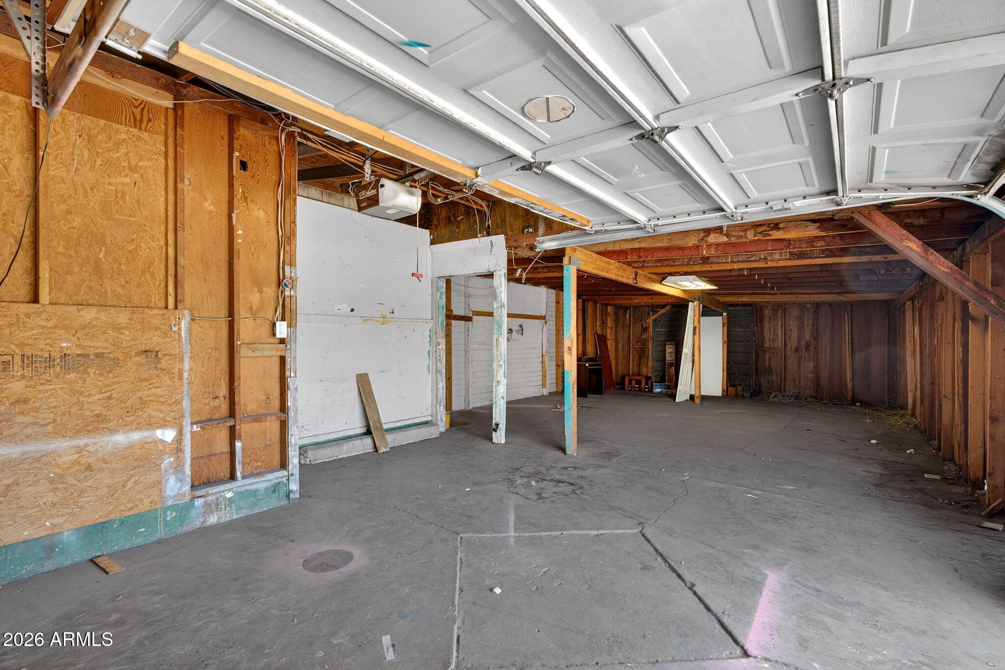 THOMAS PLACE - Commercial Lease