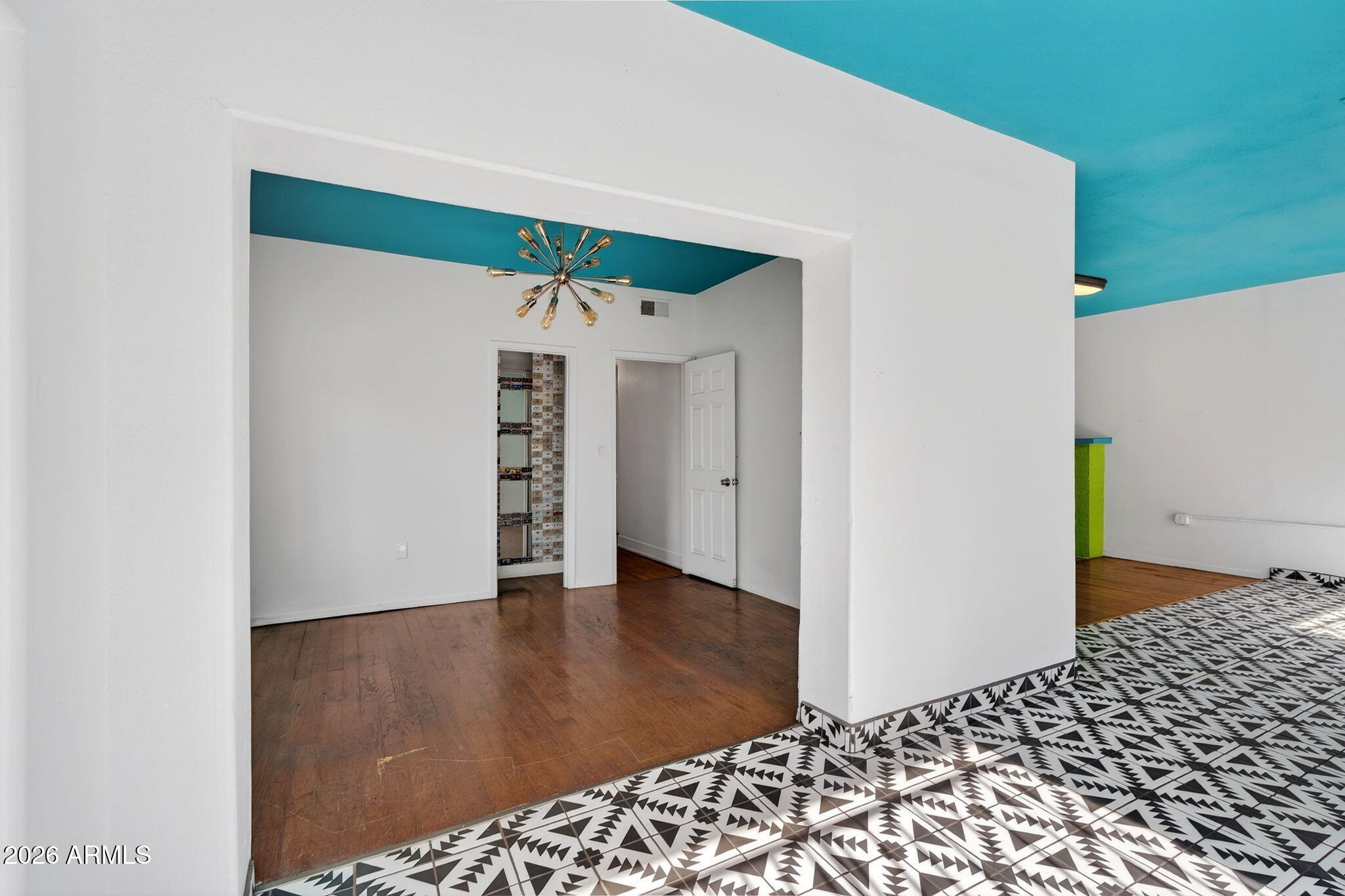 THOMAS PLACE - Commercial Lease
