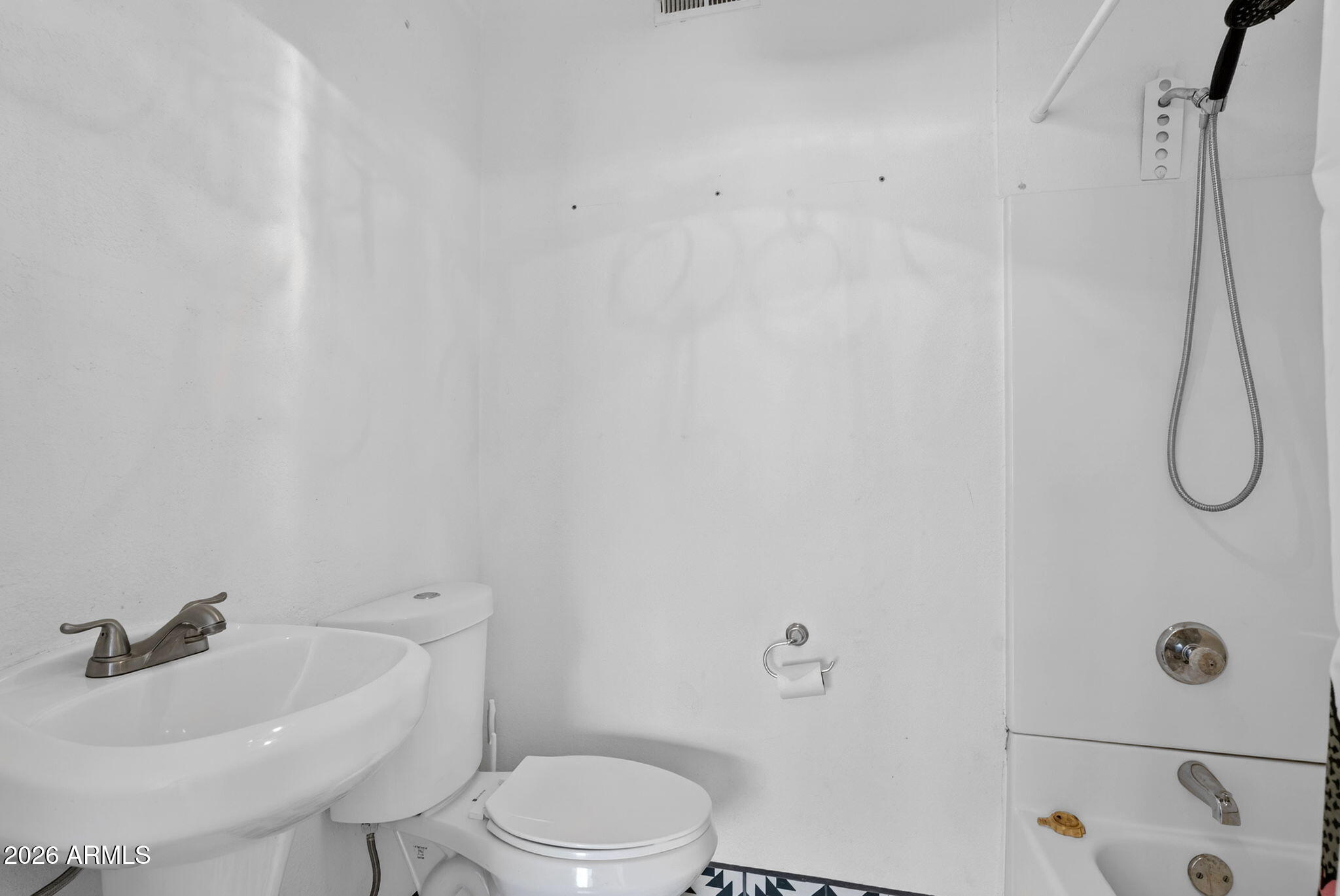 THOMAS PLACE - Commercial Lease