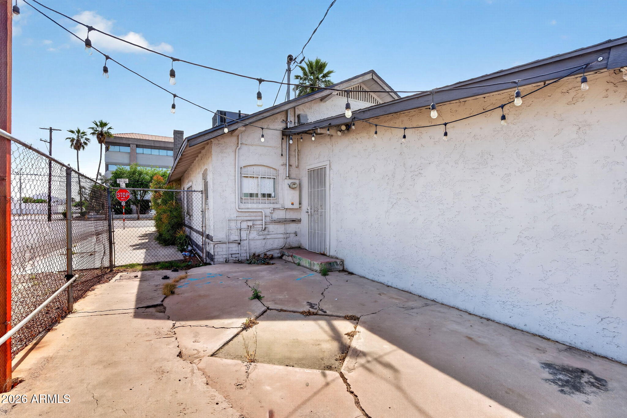 THOMAS PLACE - Commercial Lease