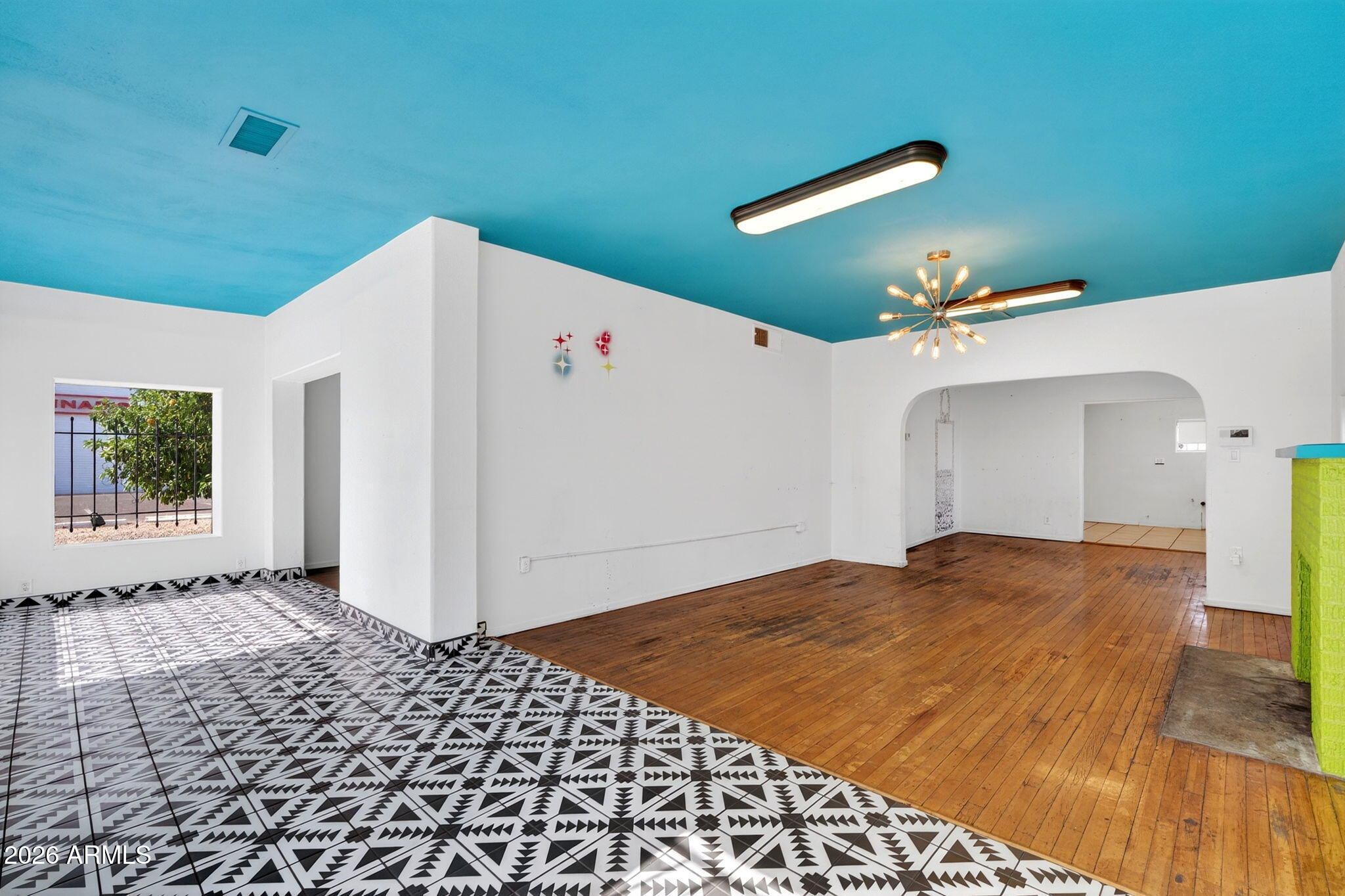 THOMAS PLACE - Commercial Lease