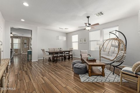 4730 S TWINLEAF Drive Gilbert AZ 85297