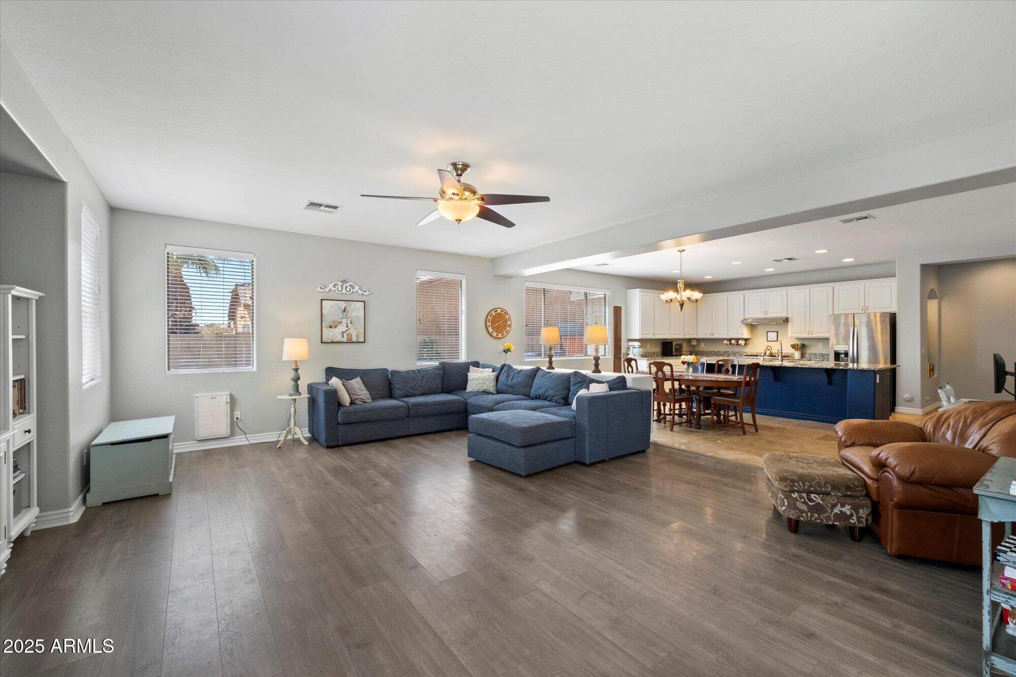 Chandler, Arizona 85249, United States, 7 Bedrooms Bedrooms, ,4 BathroomsBathrooms,Residential,Pending,110949