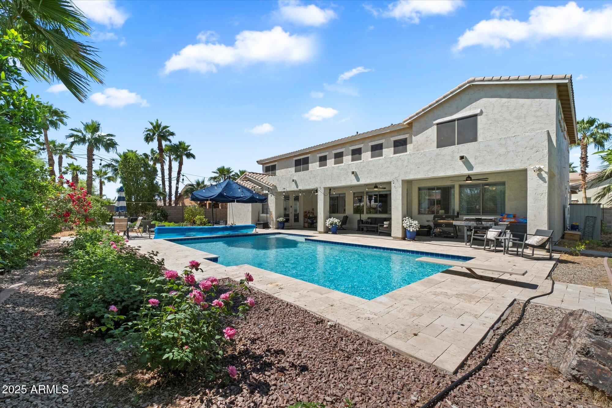 Chandler, Arizona 85249, United States, 7 Bedrooms Bedrooms, ,4 BathroomsBathrooms,Residential,Pending,110949