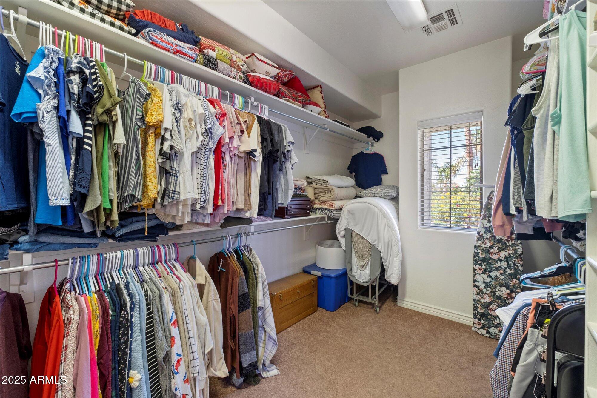 Chandler, Arizona 85249, United States, 7 Bedrooms Bedrooms, ,4 BathroomsBathrooms,Residential,Pending,110949