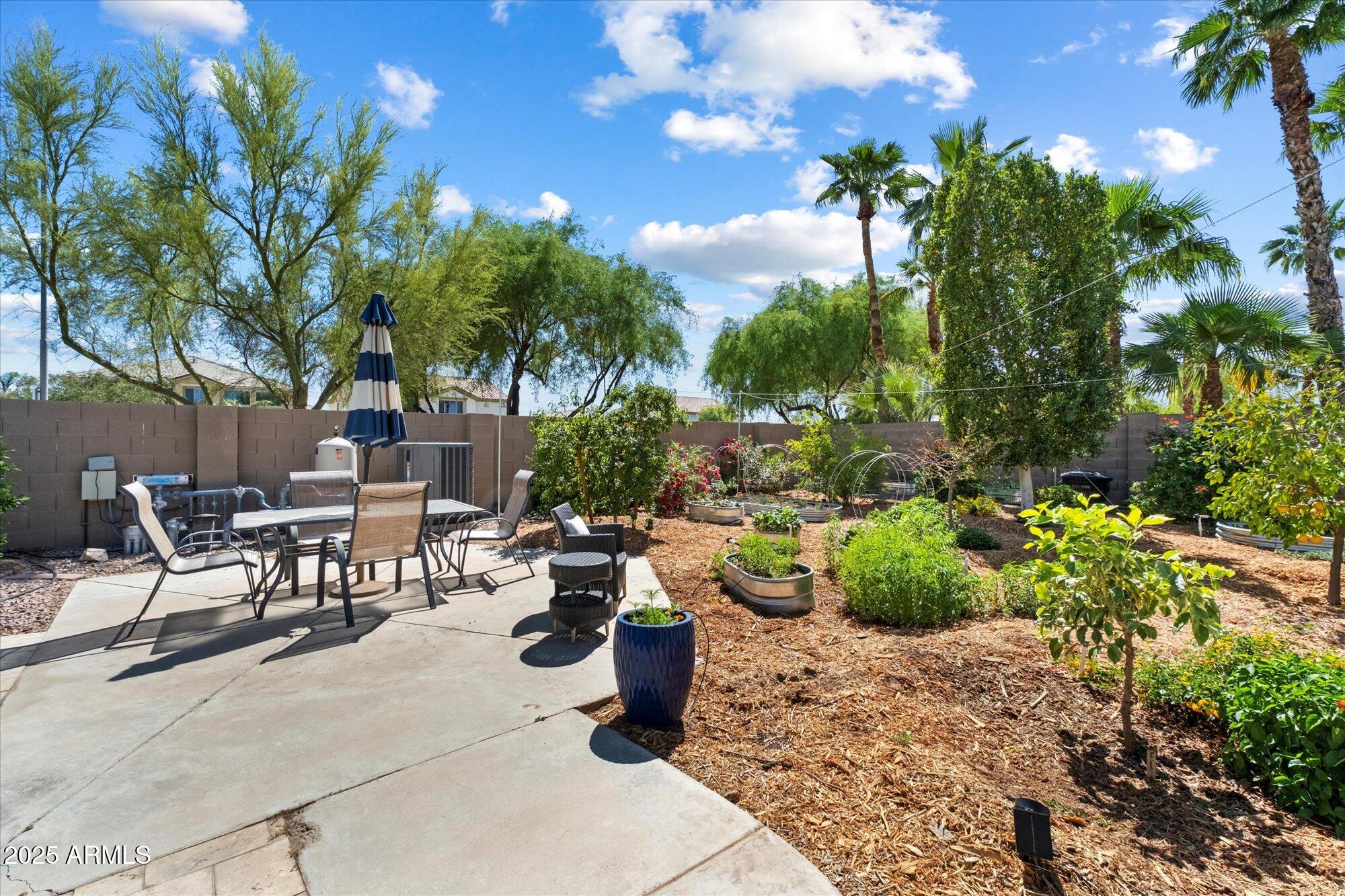 Chandler, Arizona 85249, United States, 7 Bedrooms Bedrooms, ,4 BathroomsBathrooms,Residential,Pending,110949