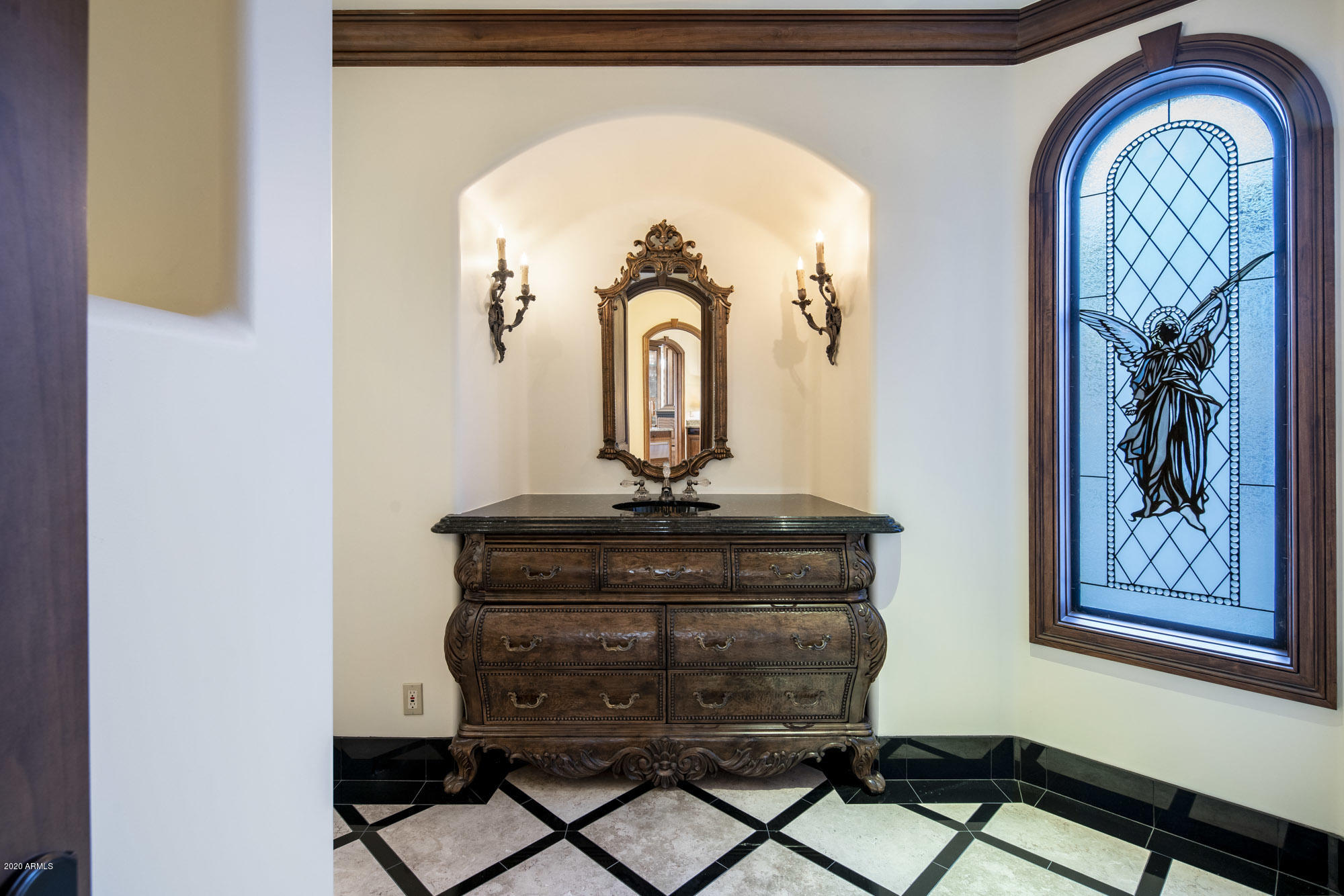 ESTANCIA - Residential