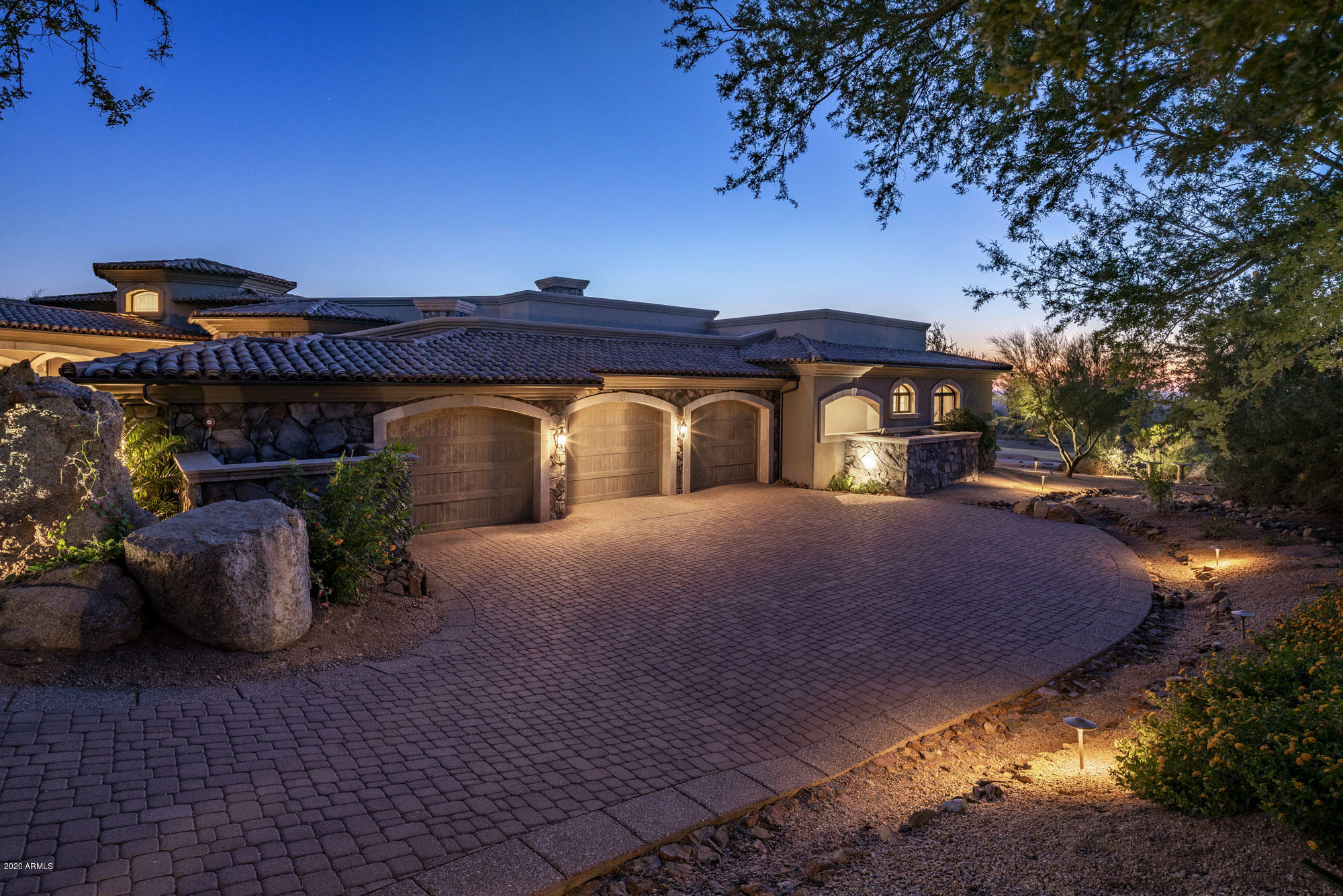 ESTANCIA - Residential