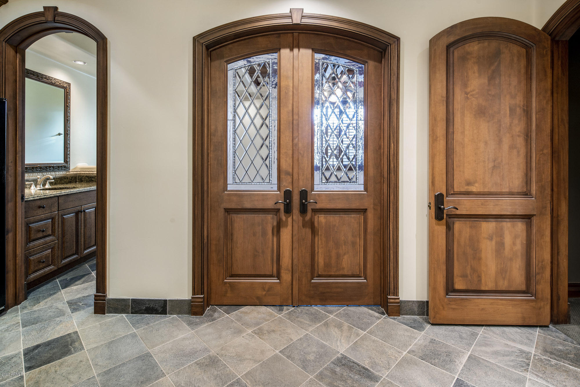 ESTANCIA - Residential