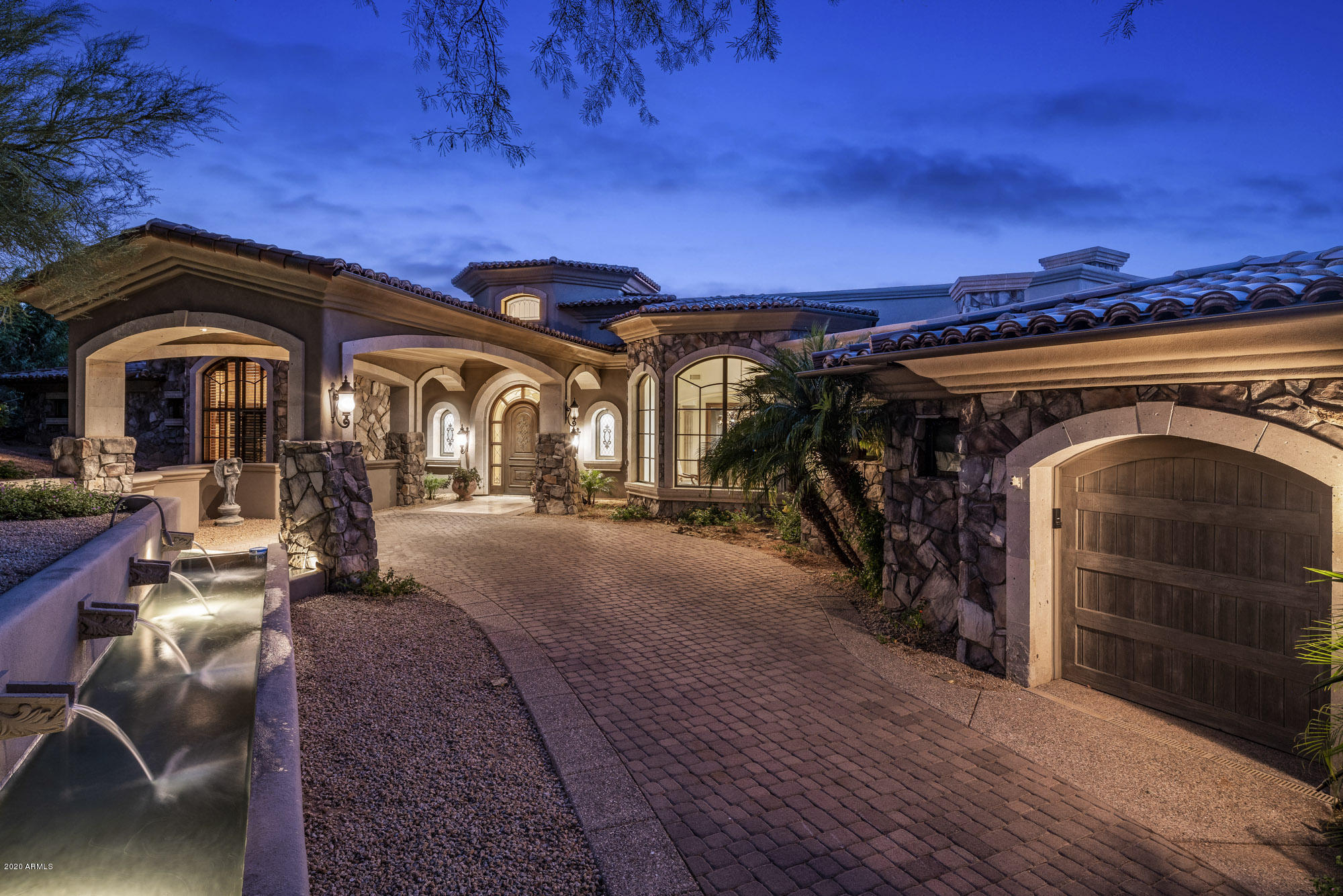 ESTANCIA - Residential
