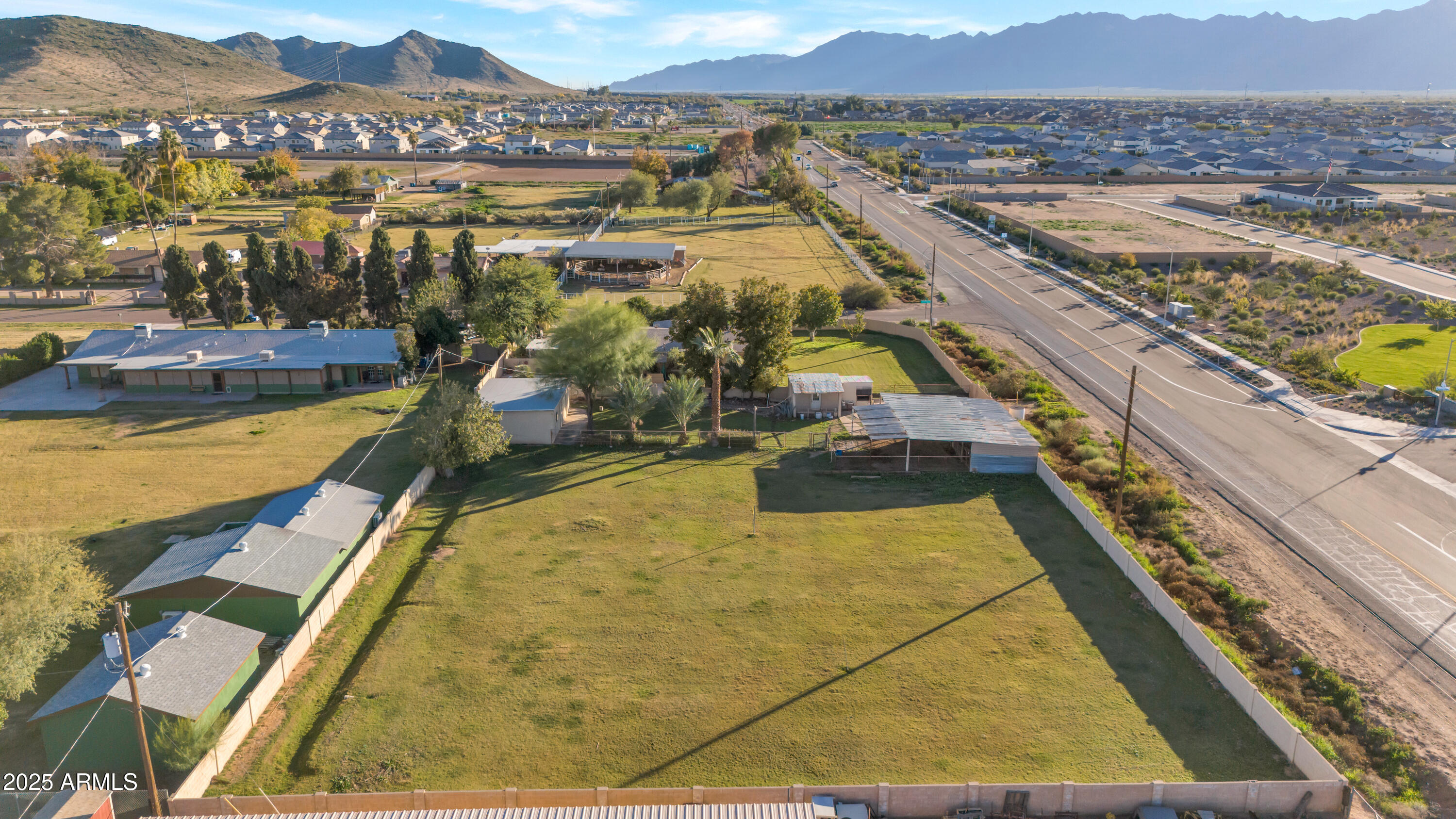 5040 W STEINWAY Drive