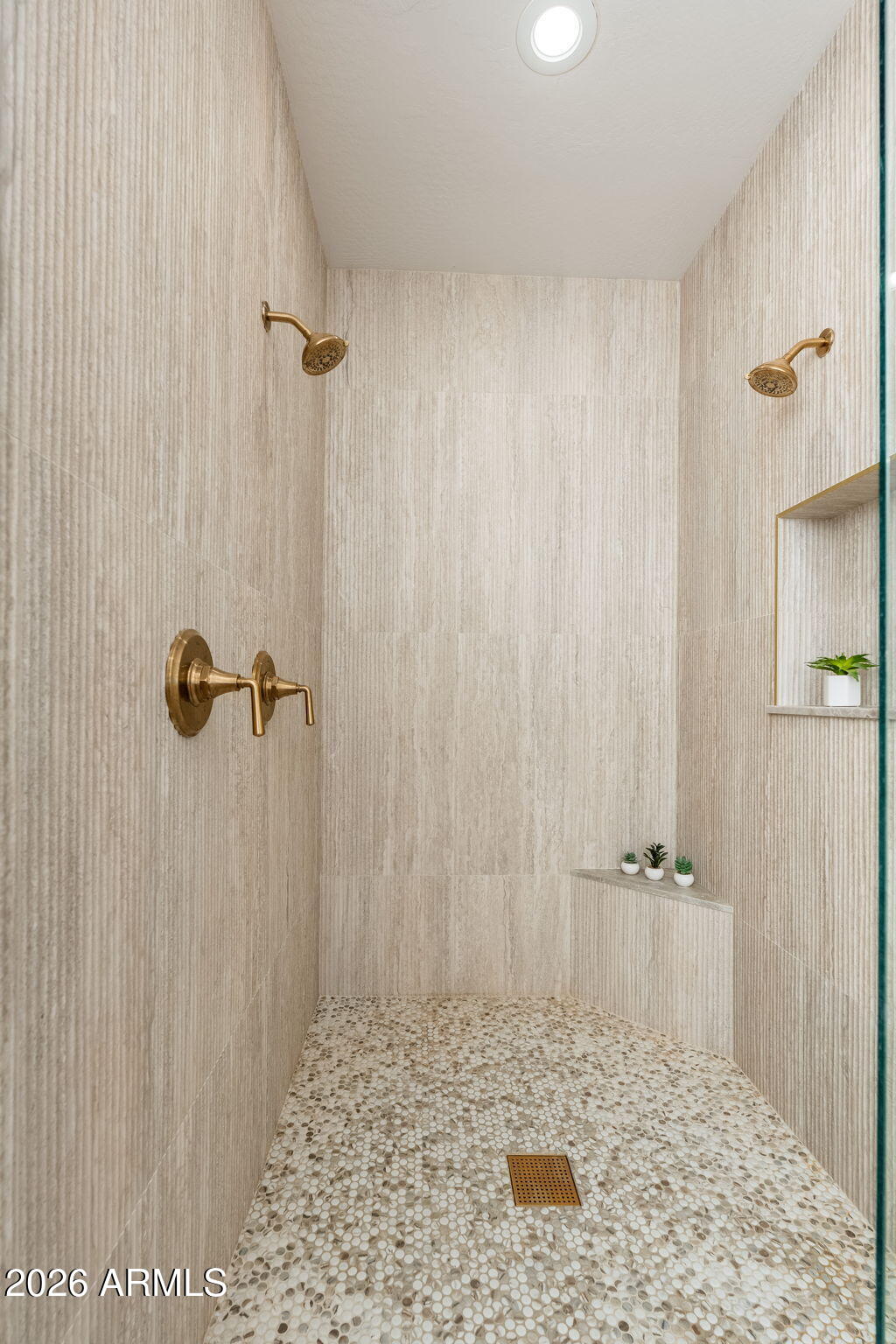 AVIANO - Residential