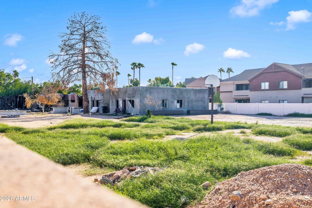 Photo of 2601 E Paradise Lane #18, Phoenix, AZ 85032 (MLS # 7095969)
