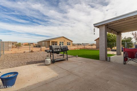 A home in Arizona City