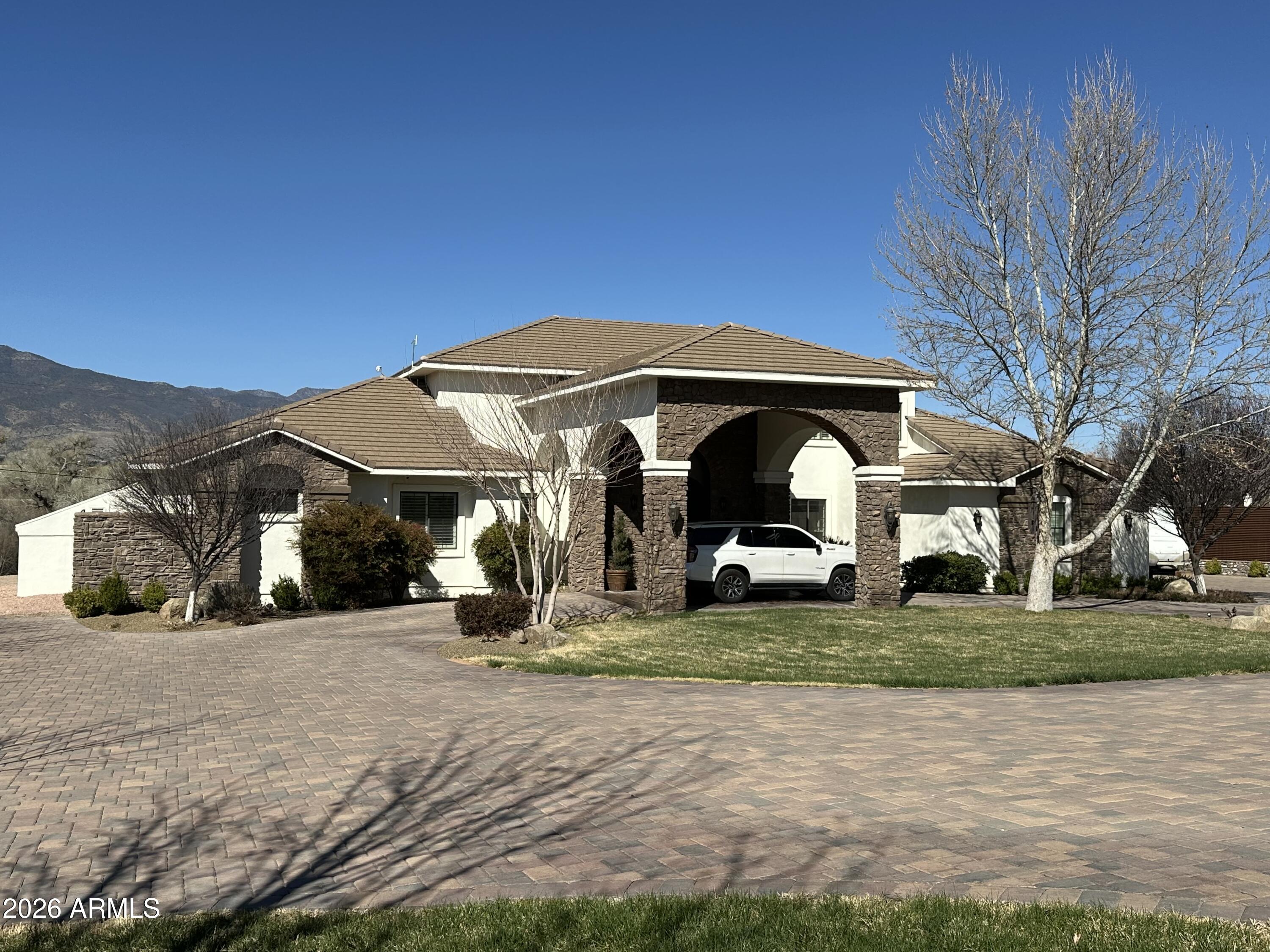 580 S Yorba Lane Lane