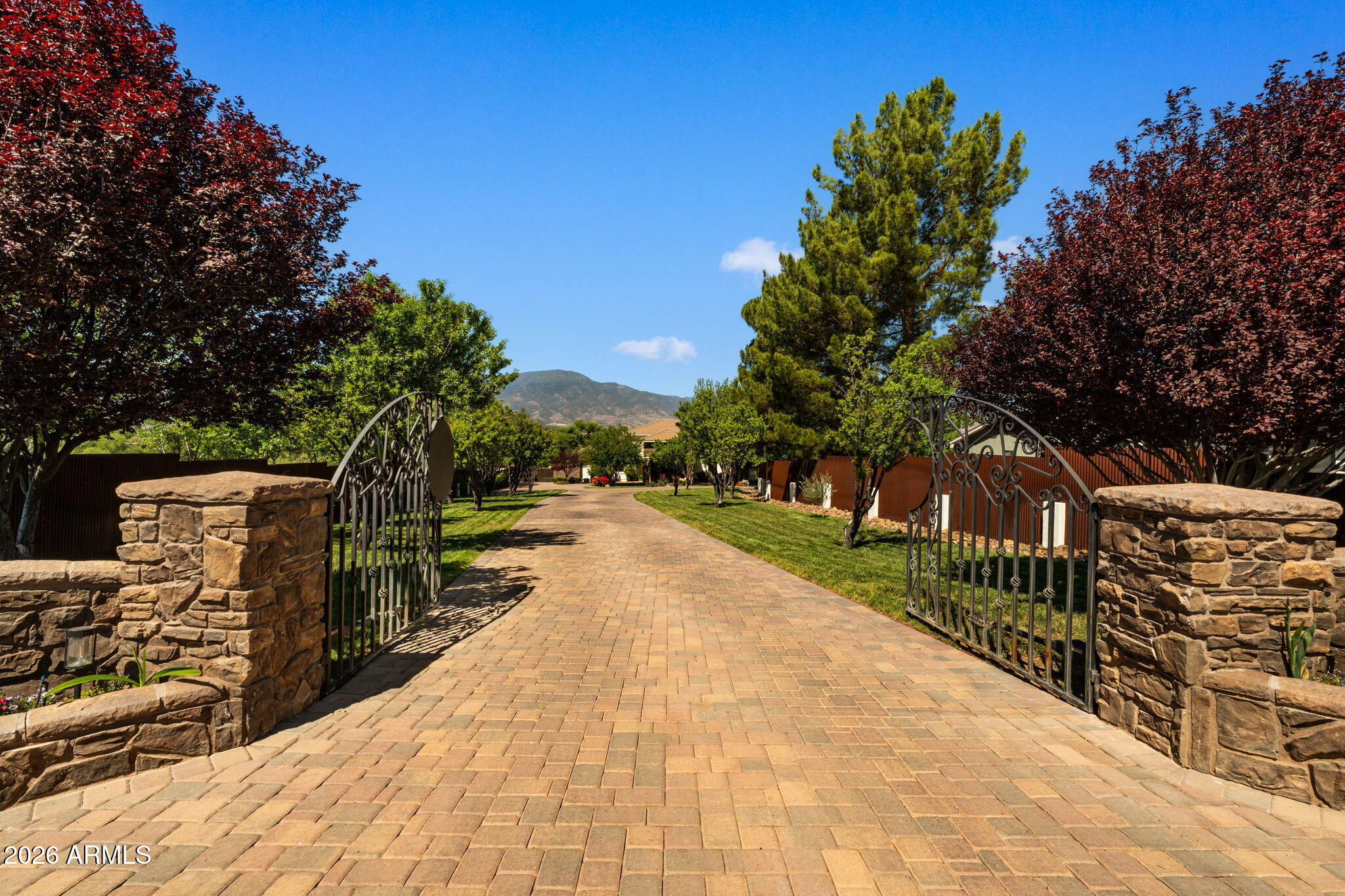 580 S Yorba Lane Lane