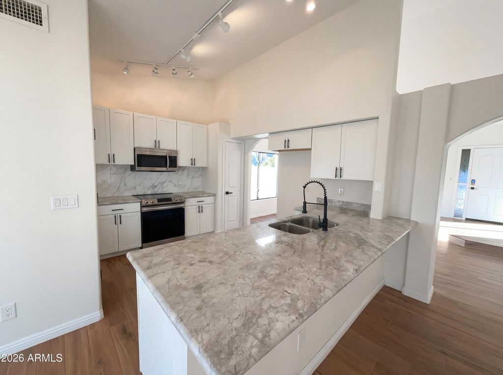 Photo of 1201 E Sea Gull Drive, Gilbert, AZ 85234 (MLS # 6985932)