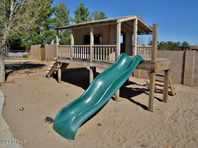 PUEBLO DEL SOL VILLAGE ONE UNIT B LOT 27 - Residential