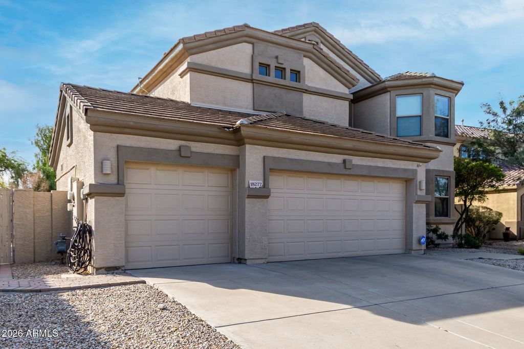 Photo of 18277 W Estes Way, Goodyear, AZ 85338 (MLS # 6981055)