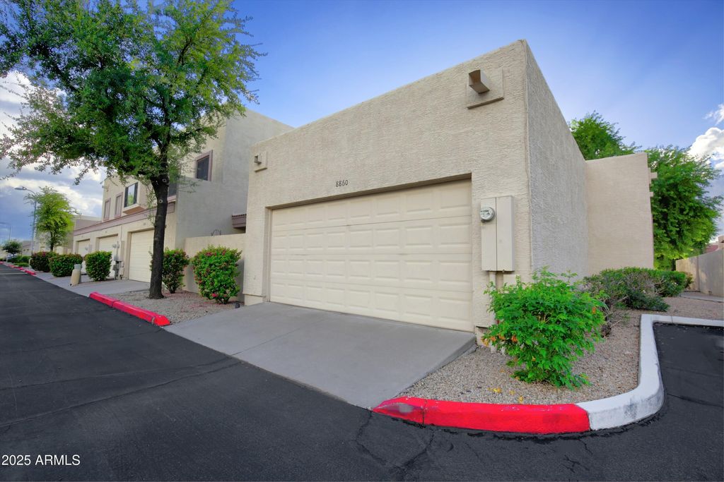 Photo of 8860 N 47th Drive, Glendale, AZ 85302 (MLS # 6934217)