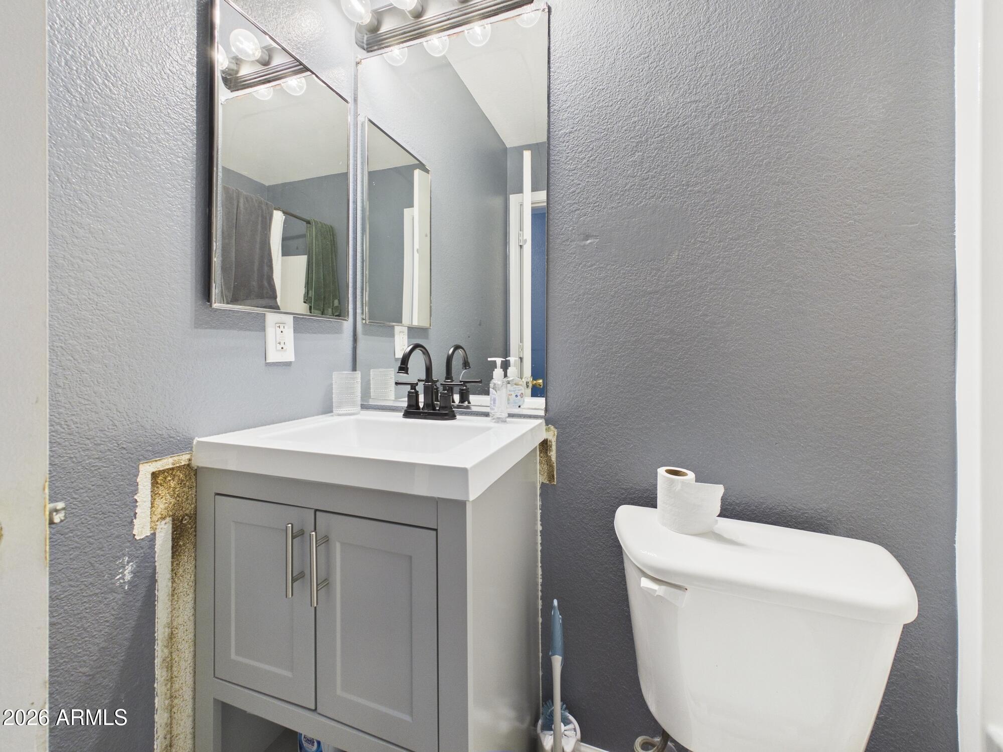 11534 W Bloomfield Road