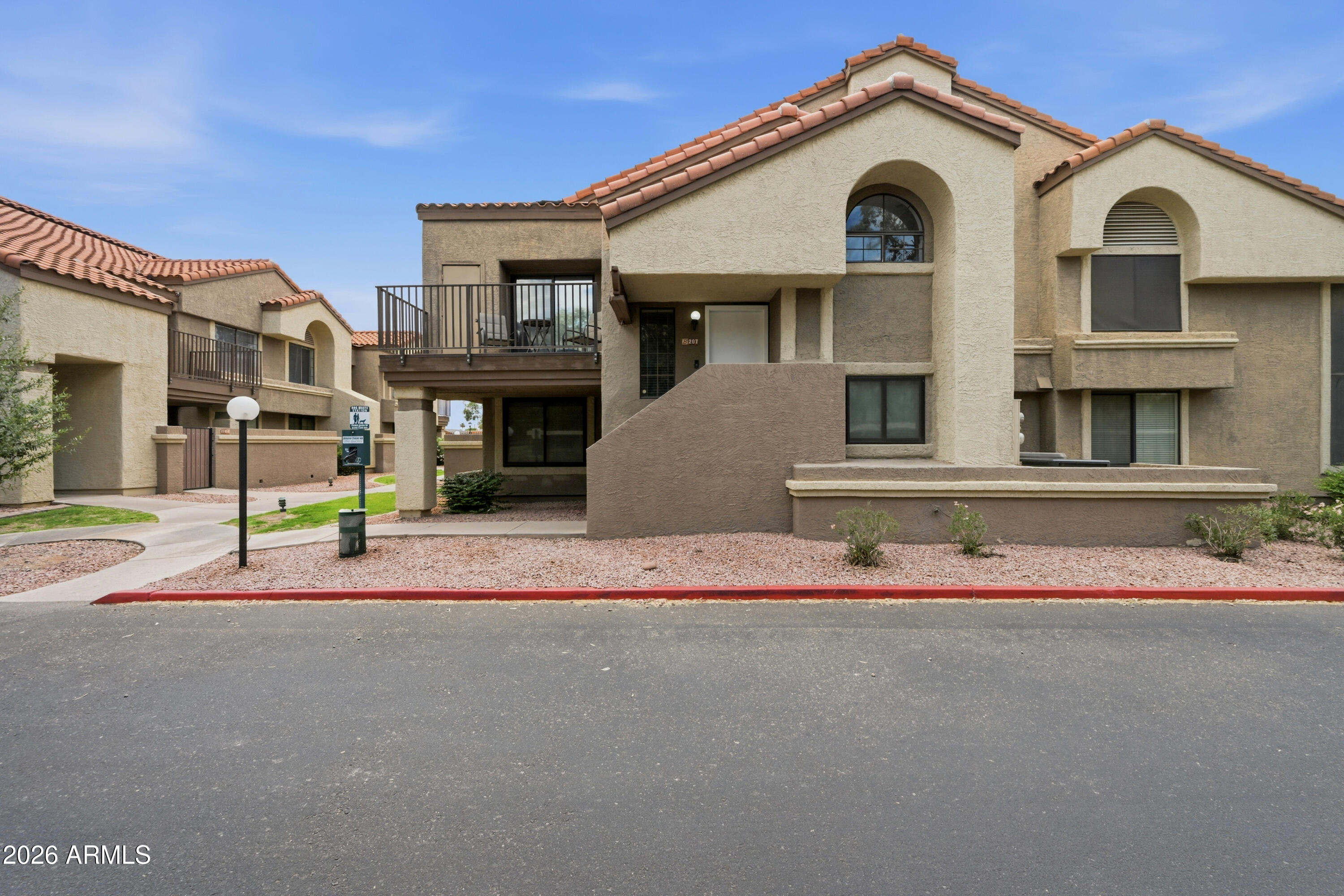 1905 E UNIVERSITY Drive 207