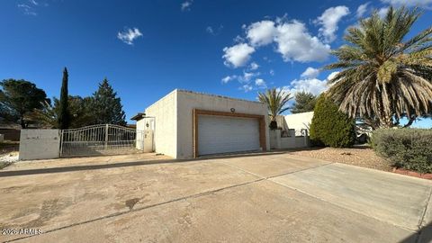 Photo of 1041 Carmelita Drive, Sierra Vista, AZ 85635 (MLS # 7039137)