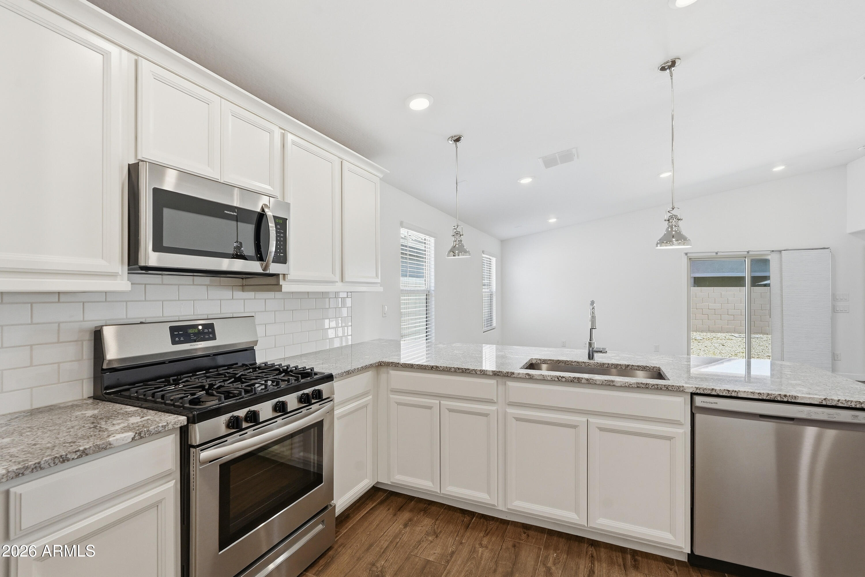 348 W TAMARACK Drive
