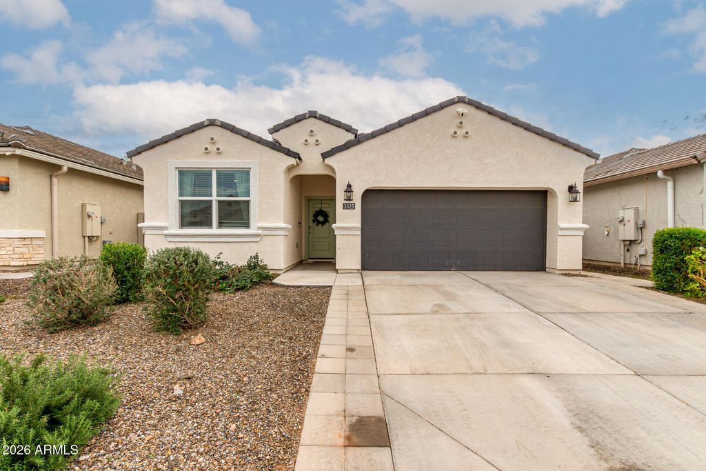 Photo of 3325 W Sable Avenue, Apache Junction, AZ 85120 (MLS # 6963414)