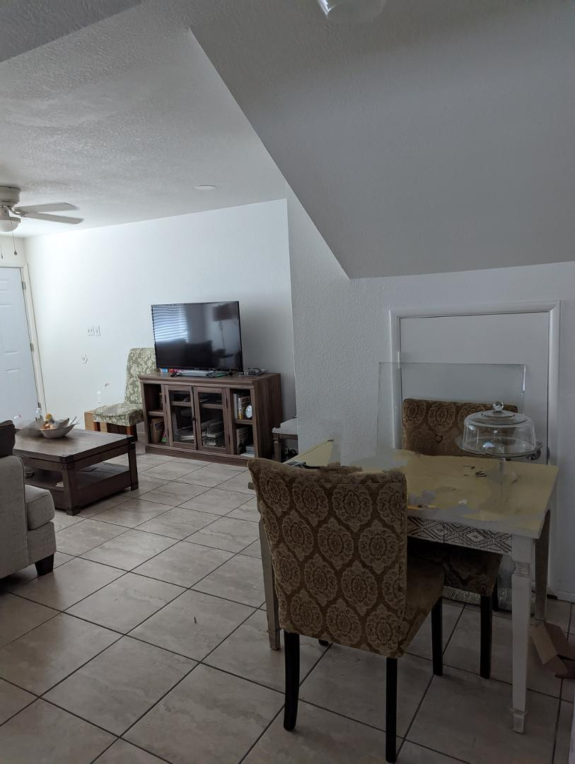 306 E Ludlow Drive Apt B