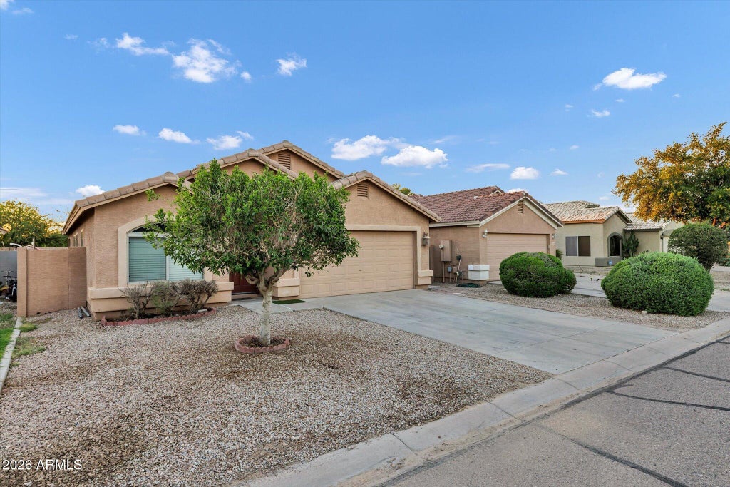Photo of 41626 N Ranch Drive, San Tan Valley, AZ 85140 (MLS # 7092087)
