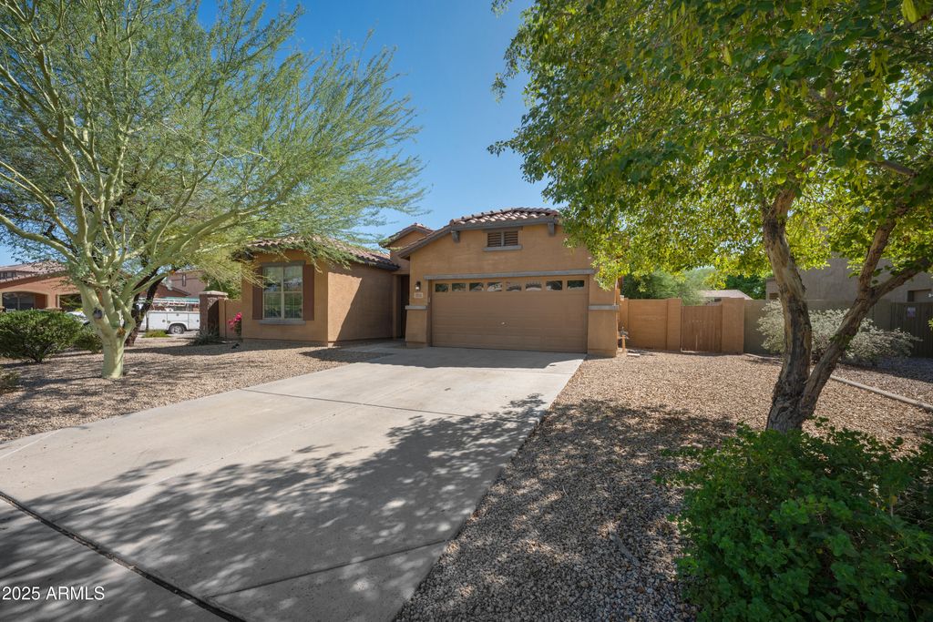Photo of 4215 N 154th Drive, Goodyear, AZ 85395 (MLS # 6923161)