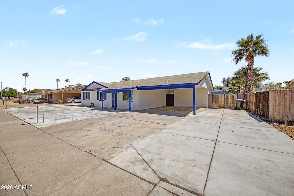Photo of 1645 W Thunderbird Road, Phoenix, AZ 85023 (MLS # 7025643)