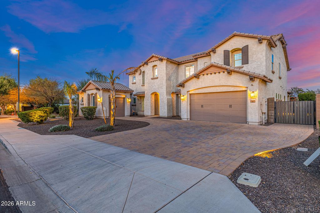 Photo of 2613 S Velvendo Drive, Gilbert, AZ 85295 (MLS # 6995159)