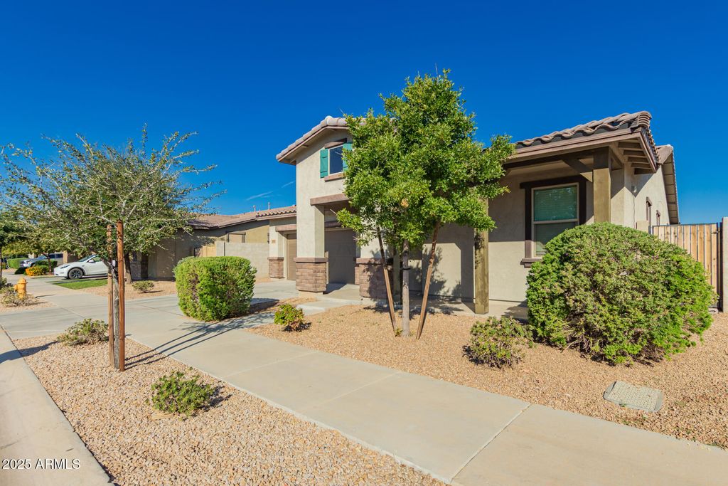 Photo of 23092 E Via Del Oro, Queen Creek, AZ 85142 (MLS # 6948222)