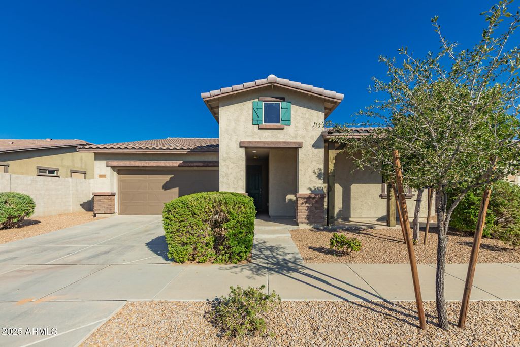 Photo of 23092 E Via Del Oro, Queen Creek, AZ 85142 (MLS # 6948222)