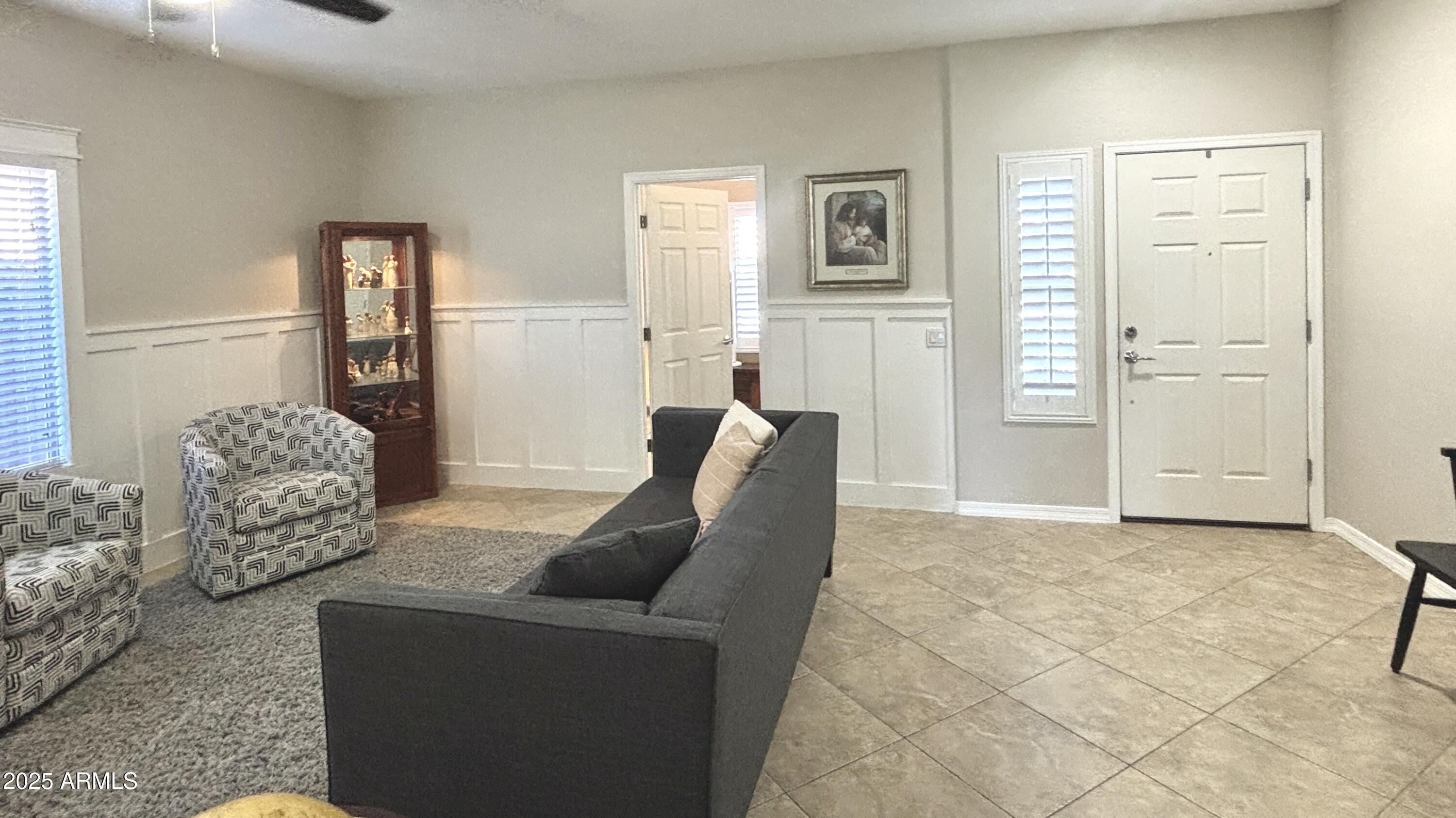 10909 E SENTIERO Avenue