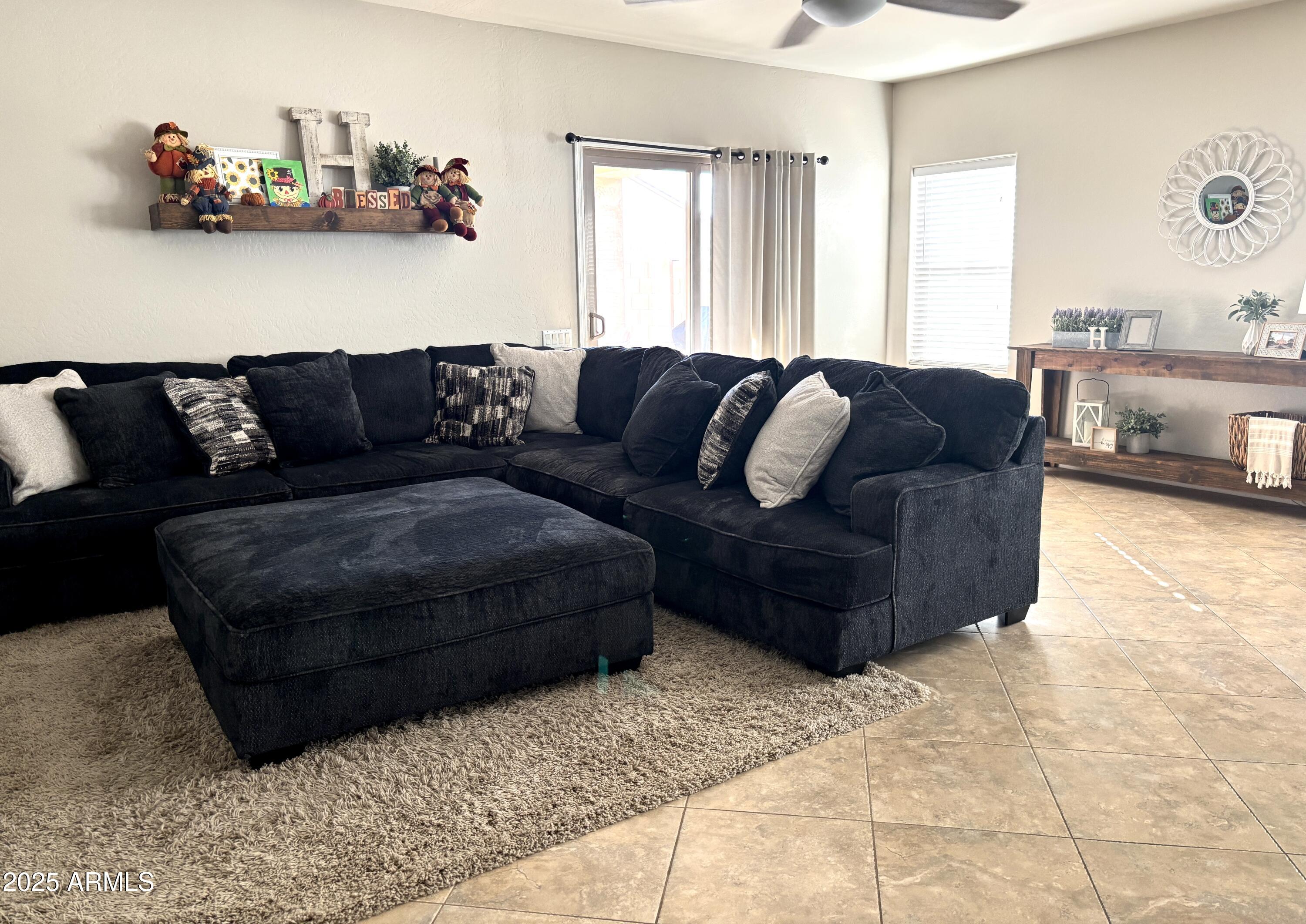 10909 E SENTIERO Avenue