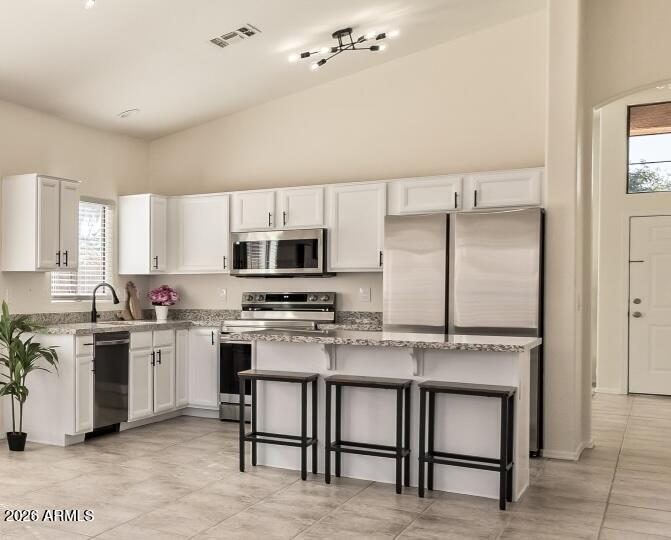 1894 E PALOMINO Drive