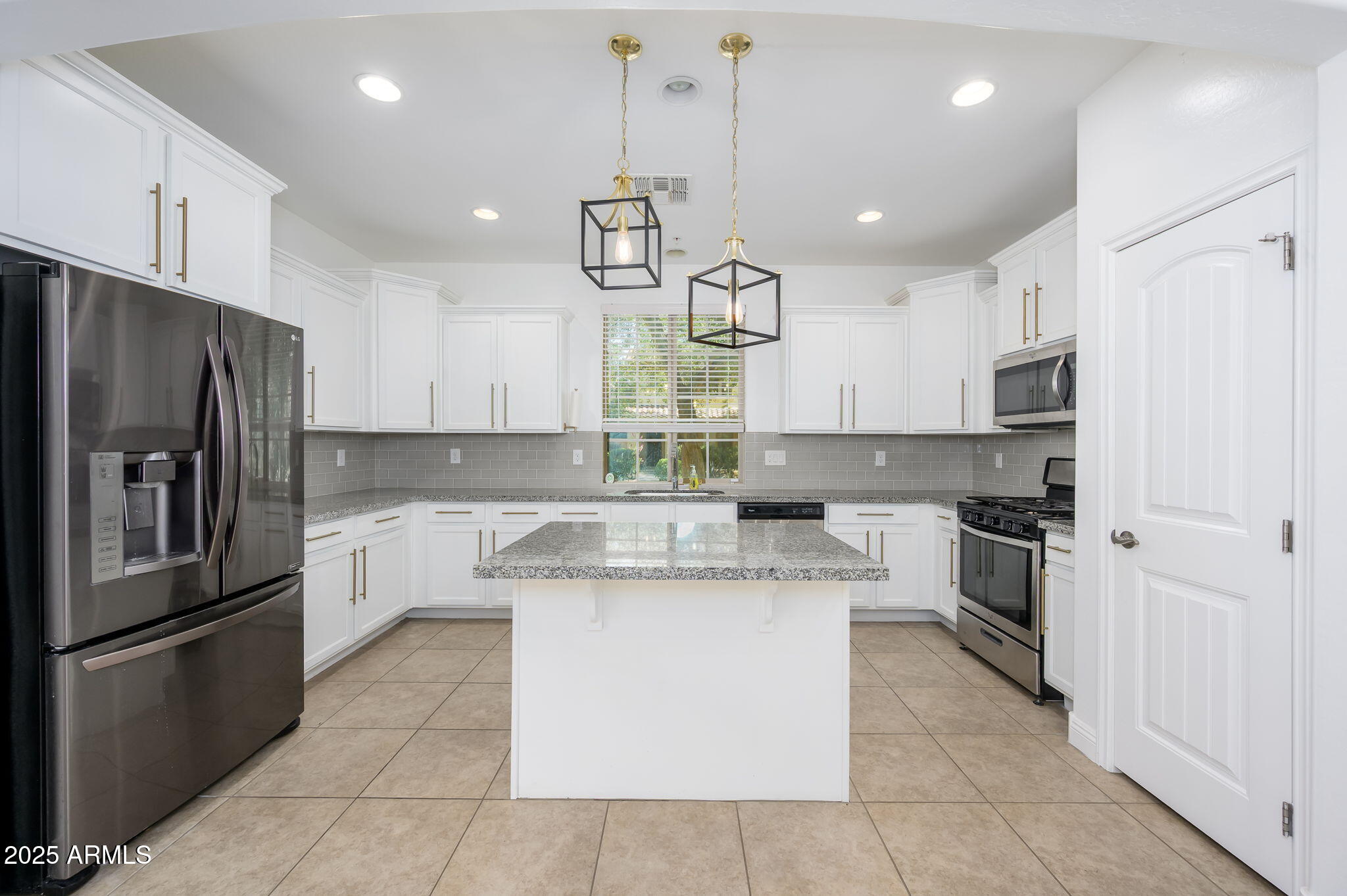 20563 W WHITE ROCK Road