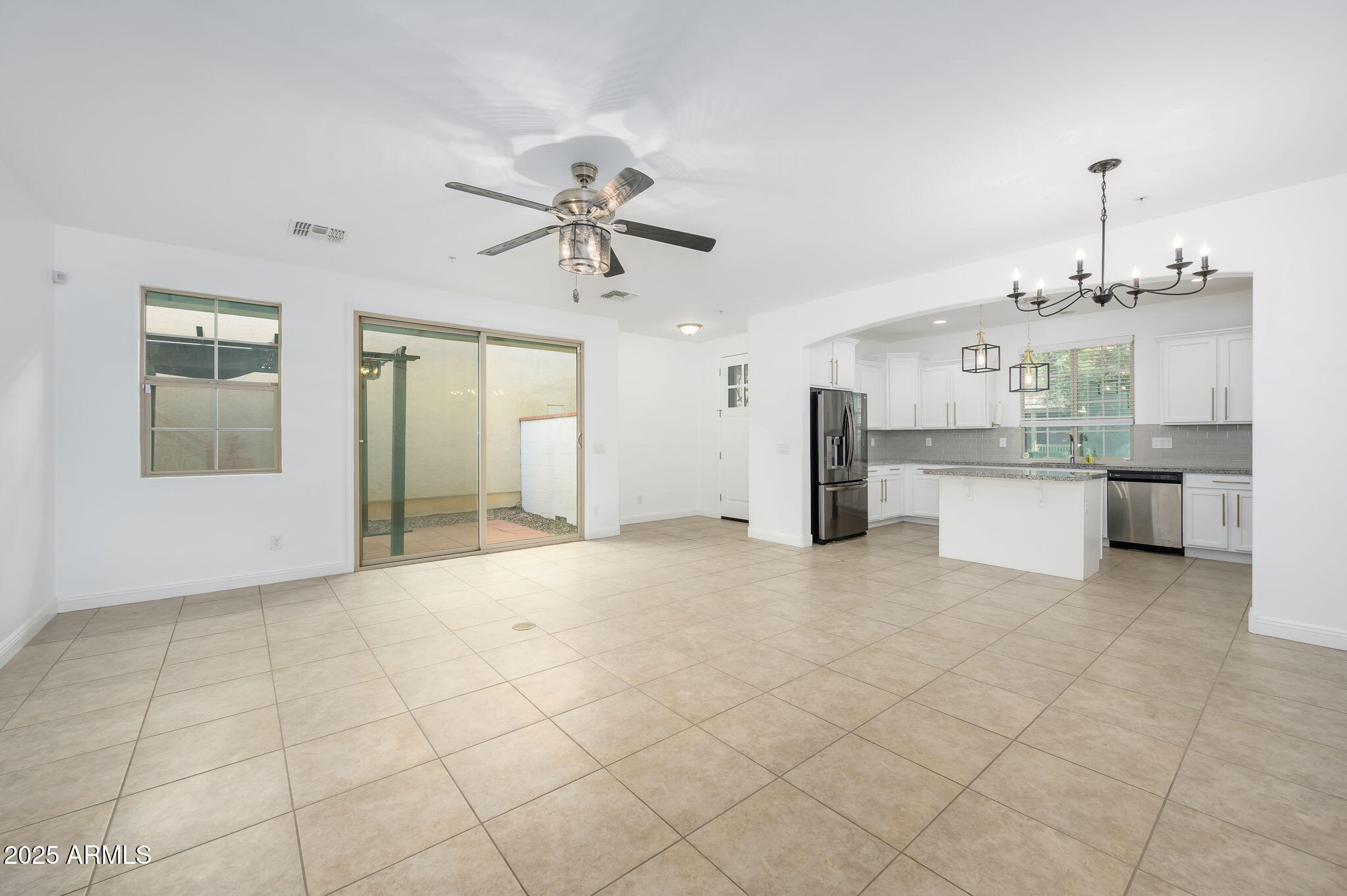 20563 W WHITE ROCK Road