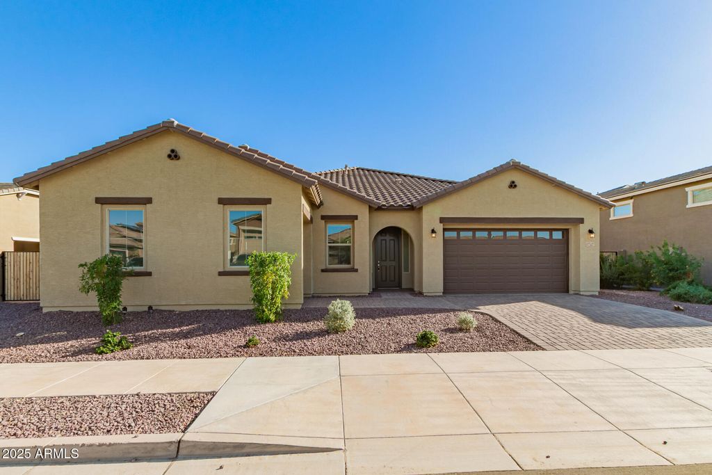 Photo of 17527 W Lincoln Street, Goodyear, AZ 85338 (MLS # 6928819)
