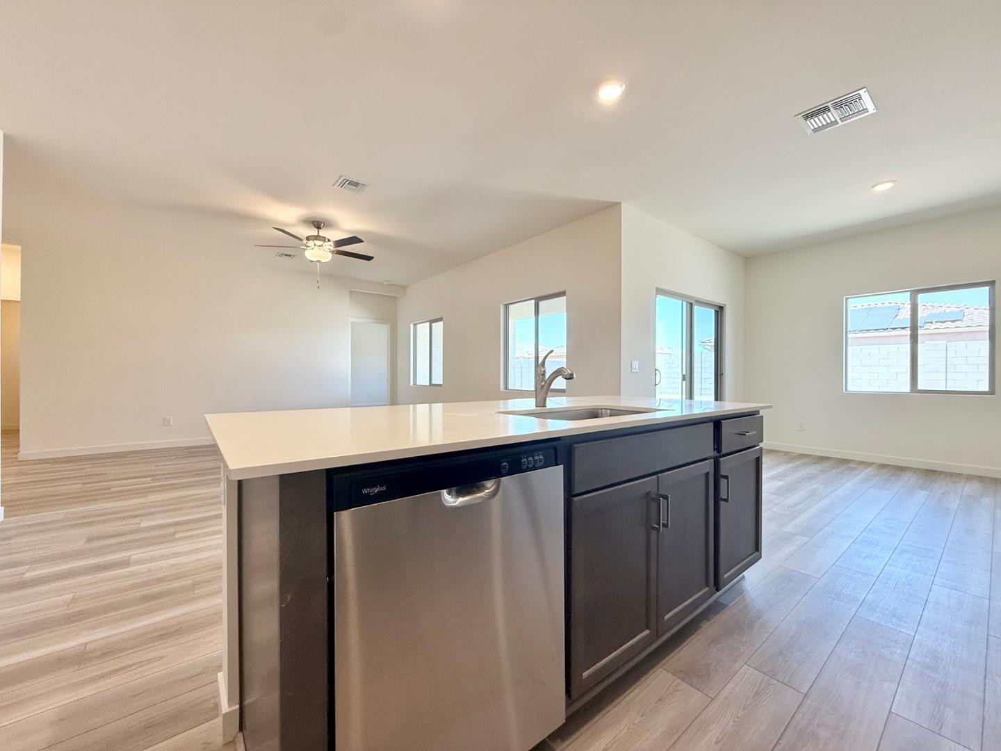 634 W Red Hawk Court