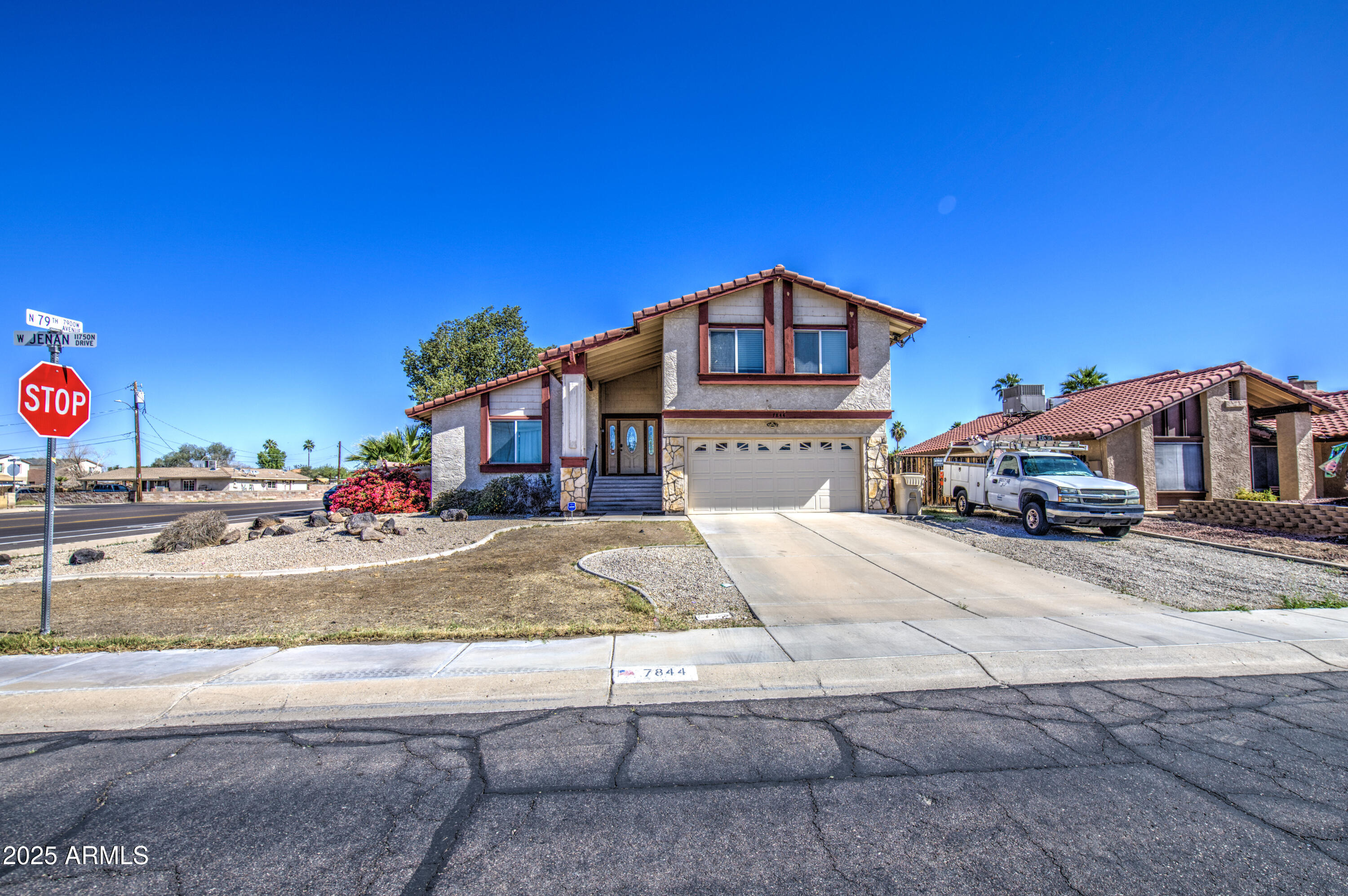 7844 W JENAN Drive