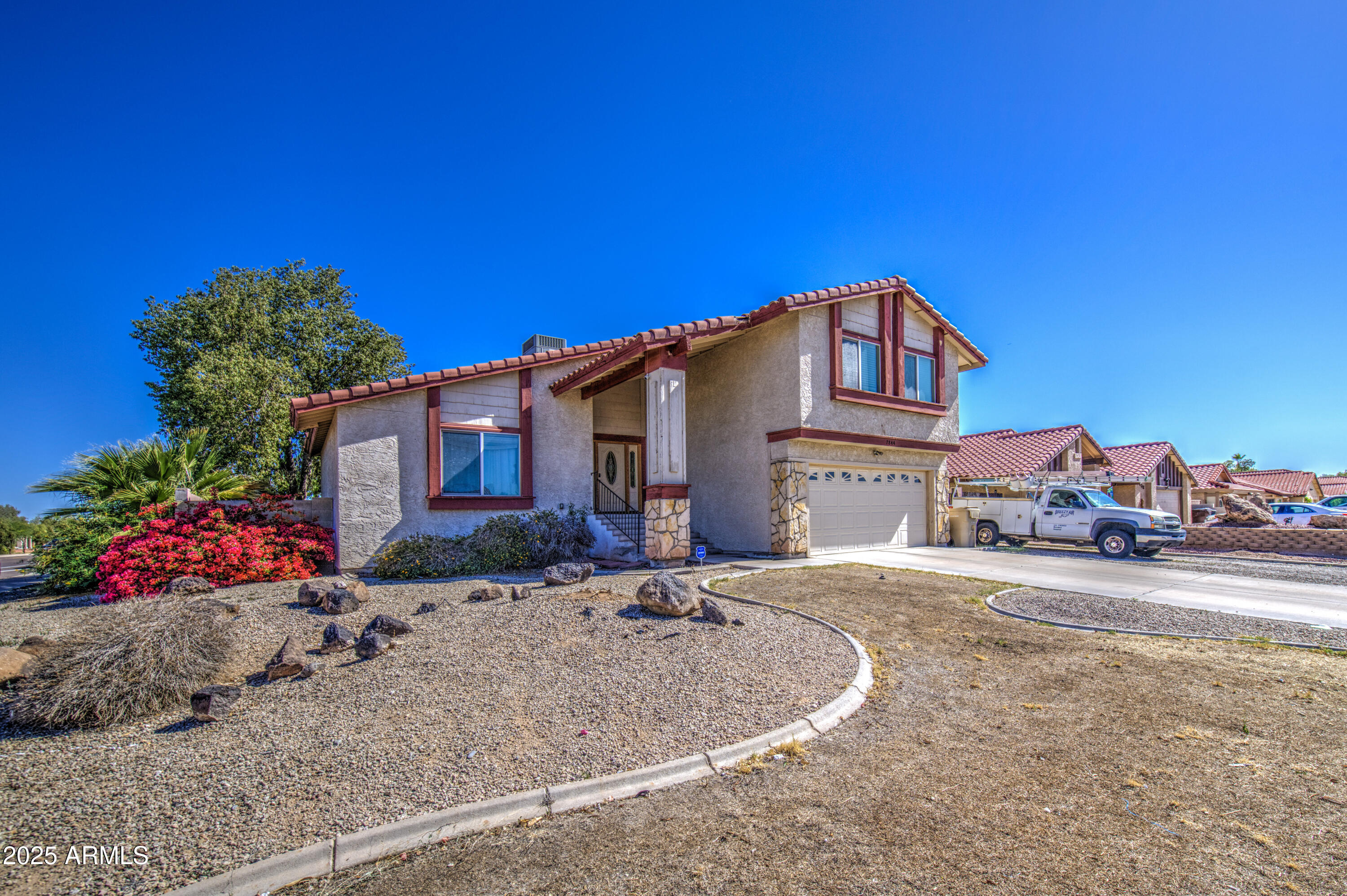 7844 W JENAN Drive