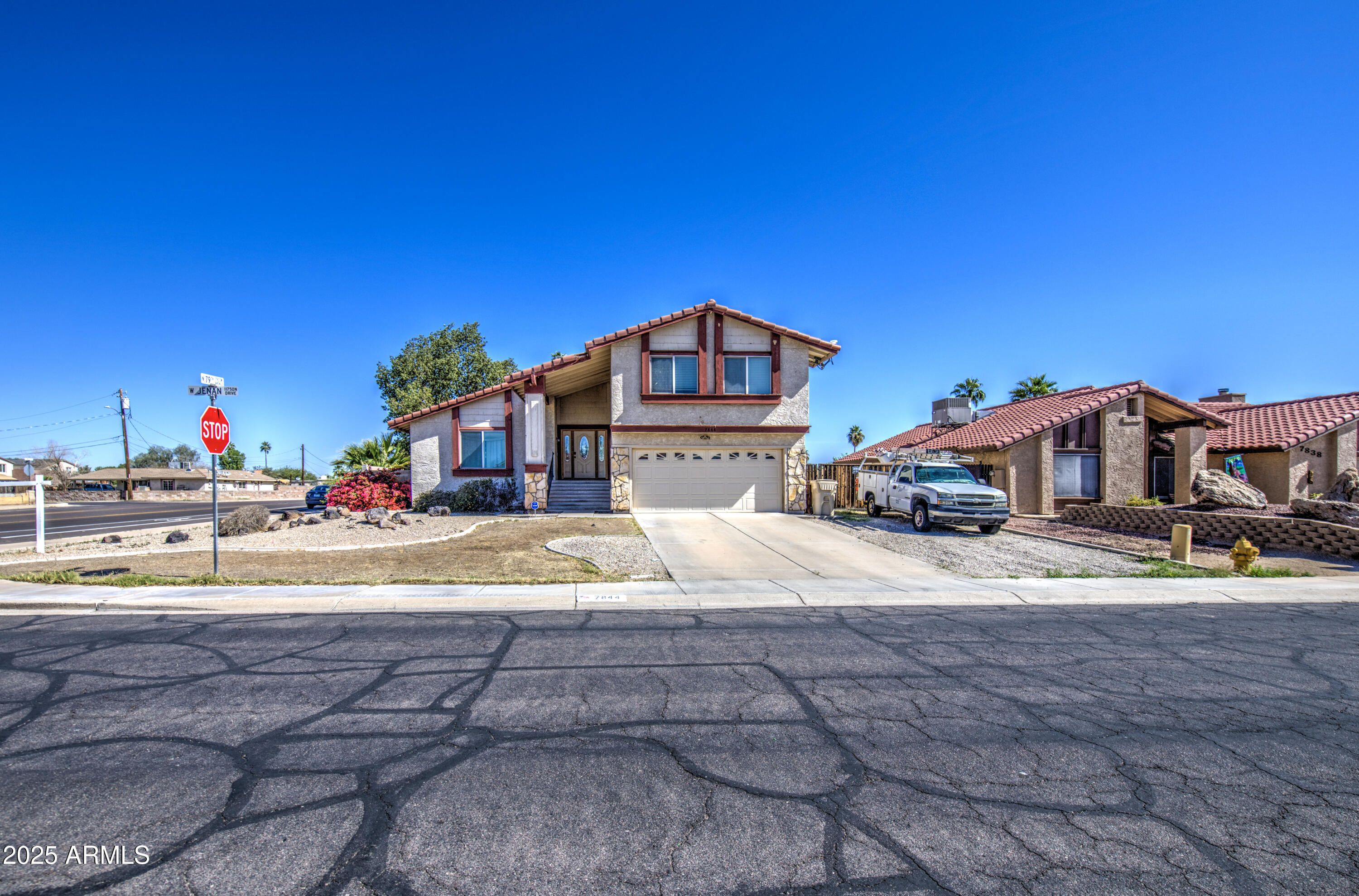 7844 W JENAN Drive