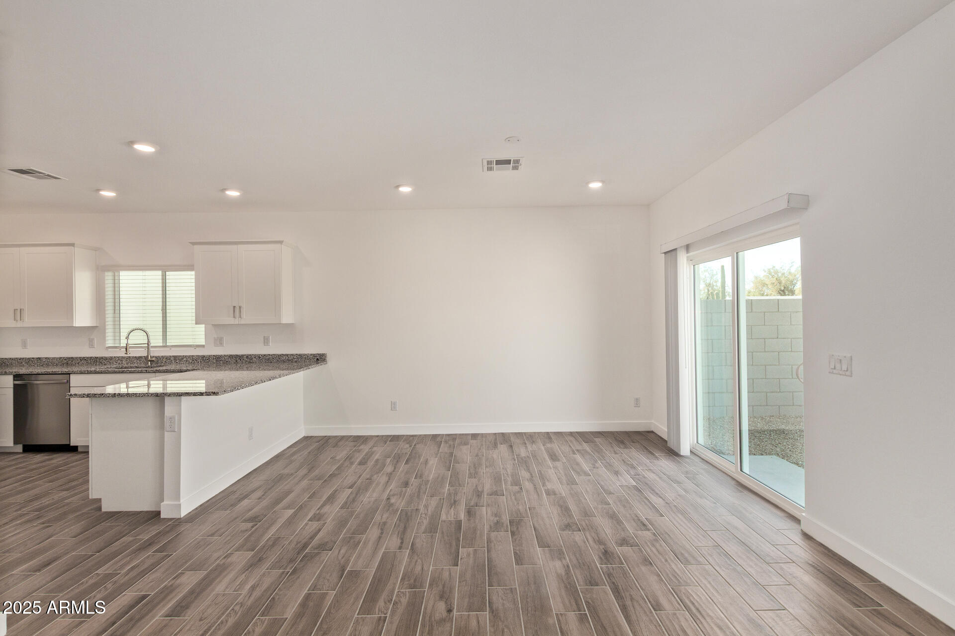1577 N PUEBLO Drive