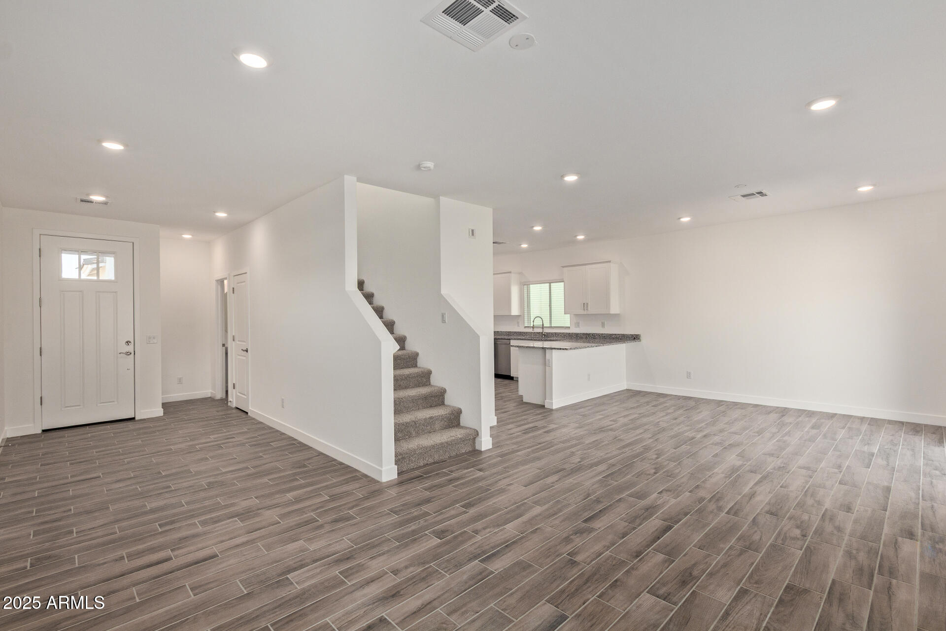 1577 N PUEBLO Drive