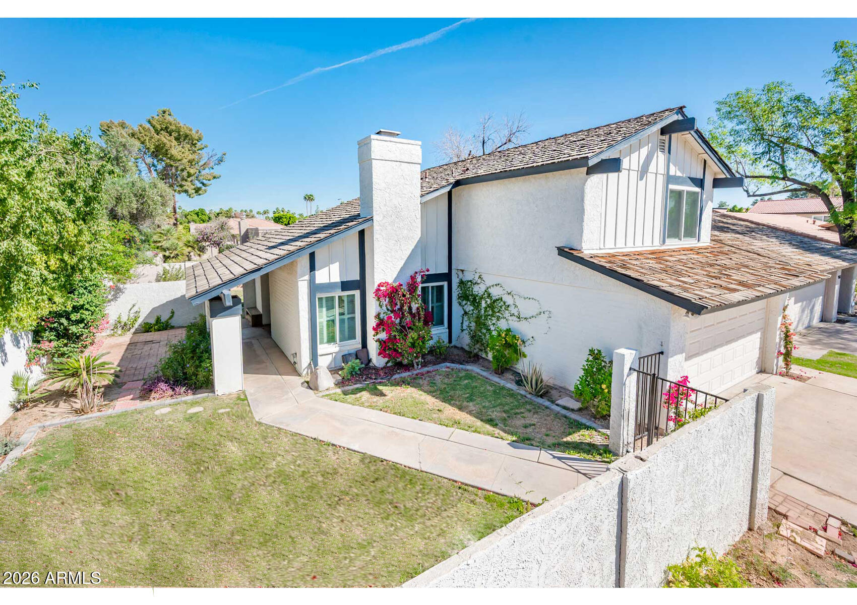 958 E LOBSTER TRAP Lane